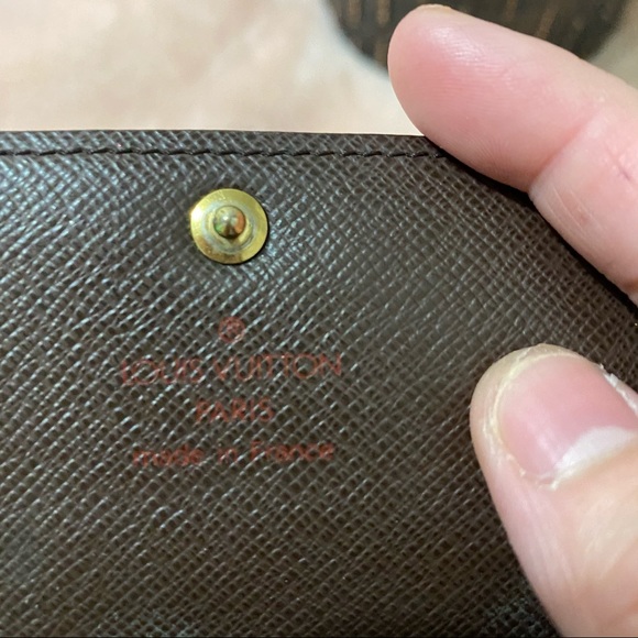 SOLD ON INSTAš¹Louis Vuitton 6 Key Holder Damier - Picture 8 of 11